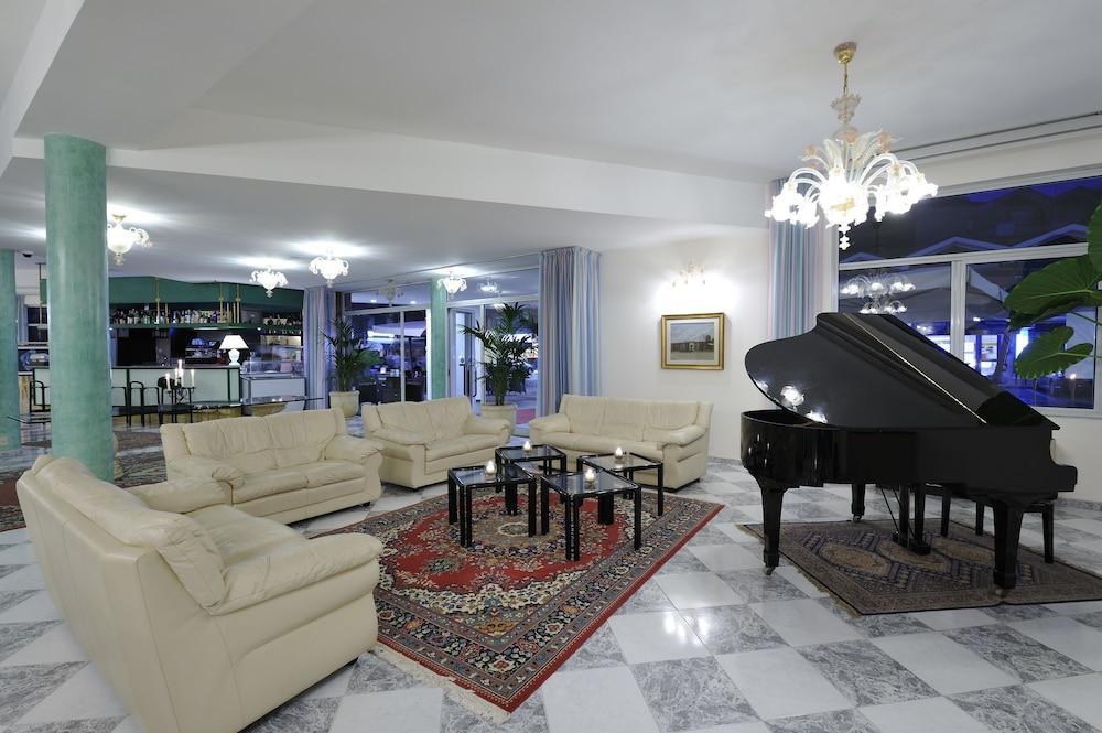 Hotel Jasminum Bibione Esterno foto