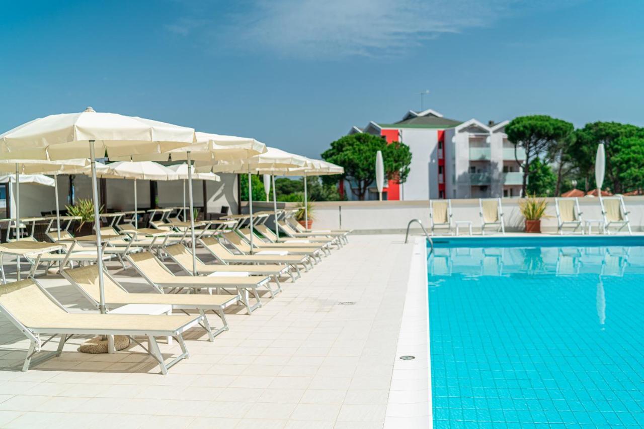 Hotel Jasminum Bibione Esterno foto