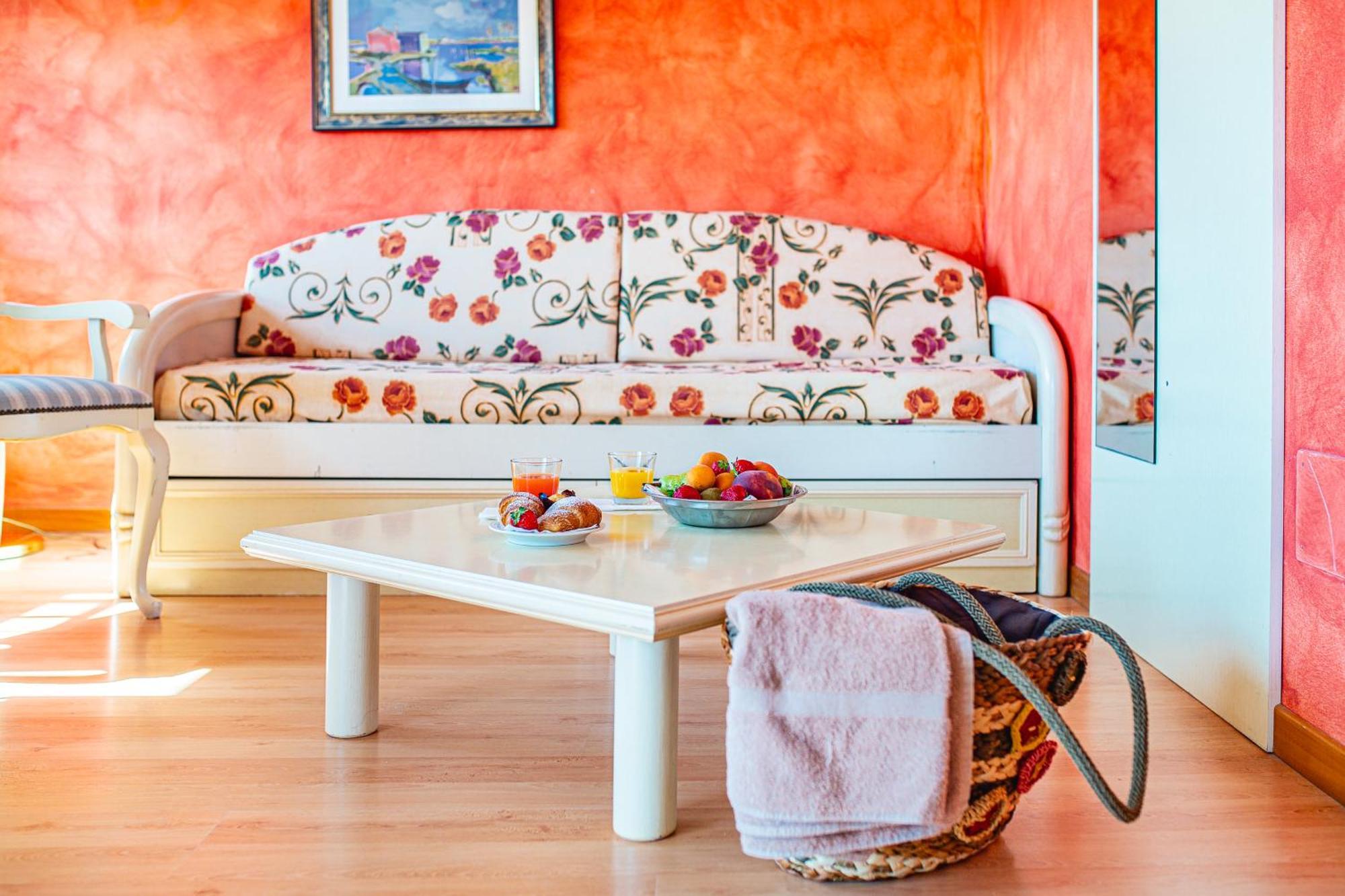 Hotel Jasminum Bibione Esterno foto