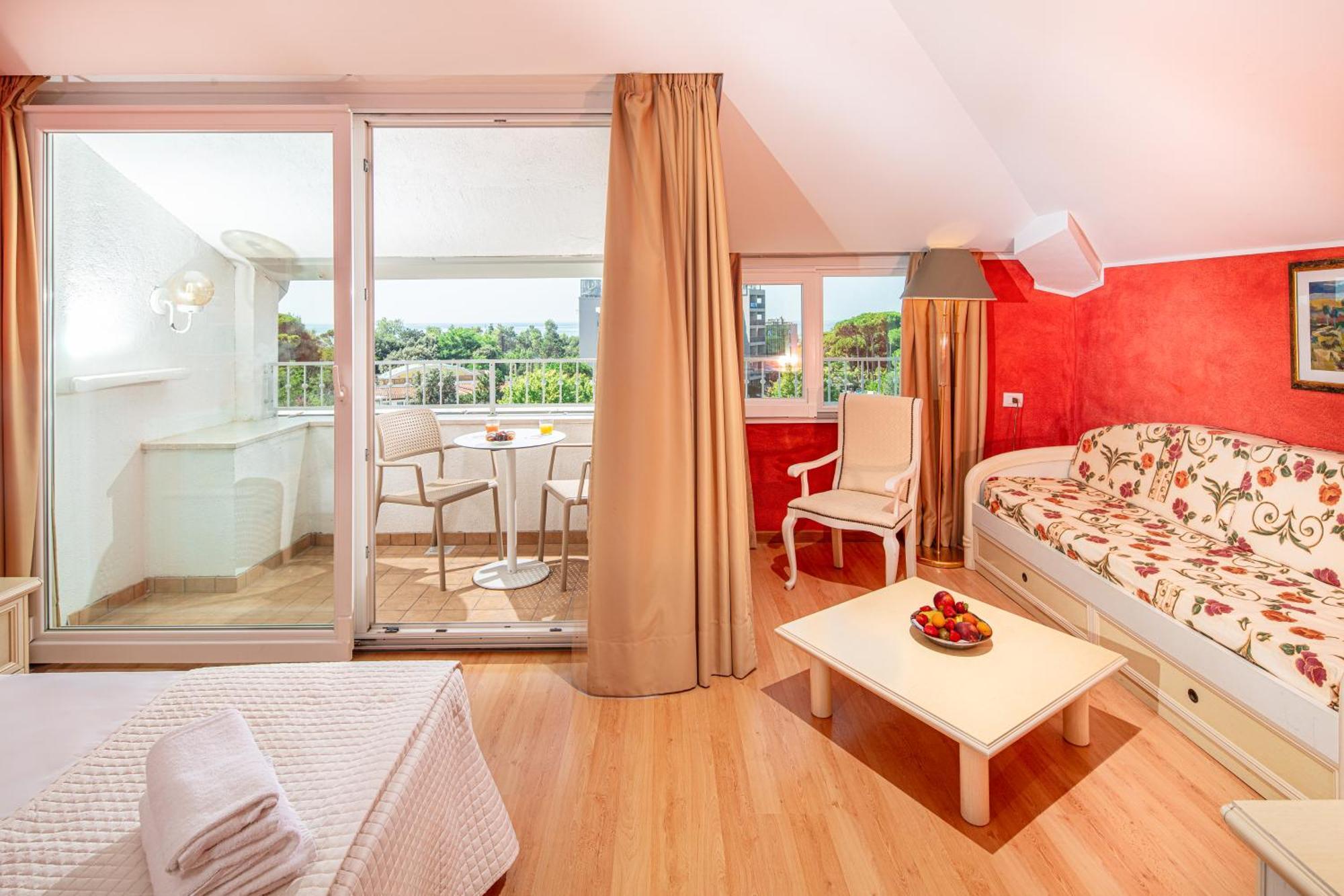 Hotel Jasminum Bibione Esterno foto
