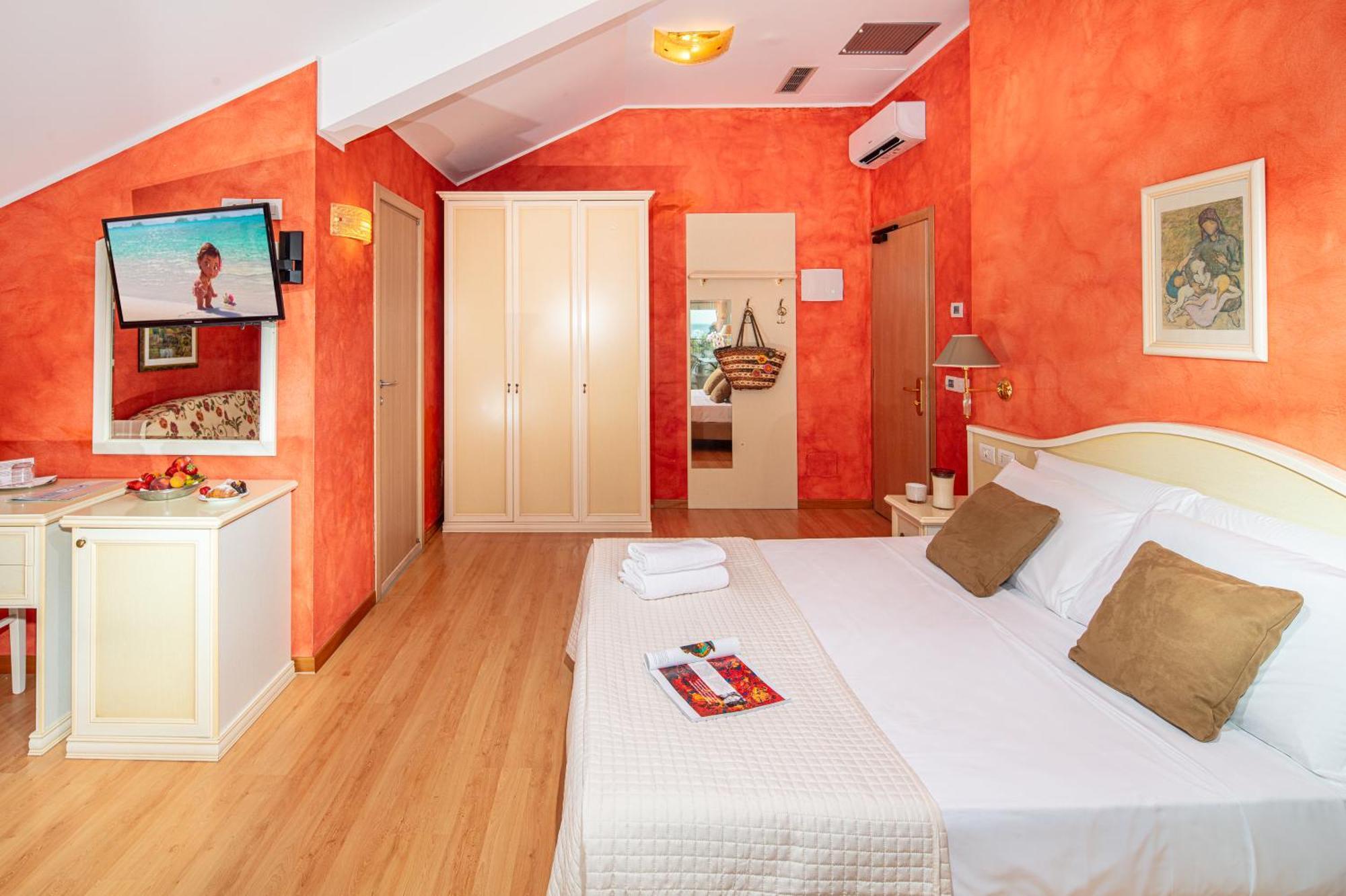Hotel Jasminum Bibione Esterno foto