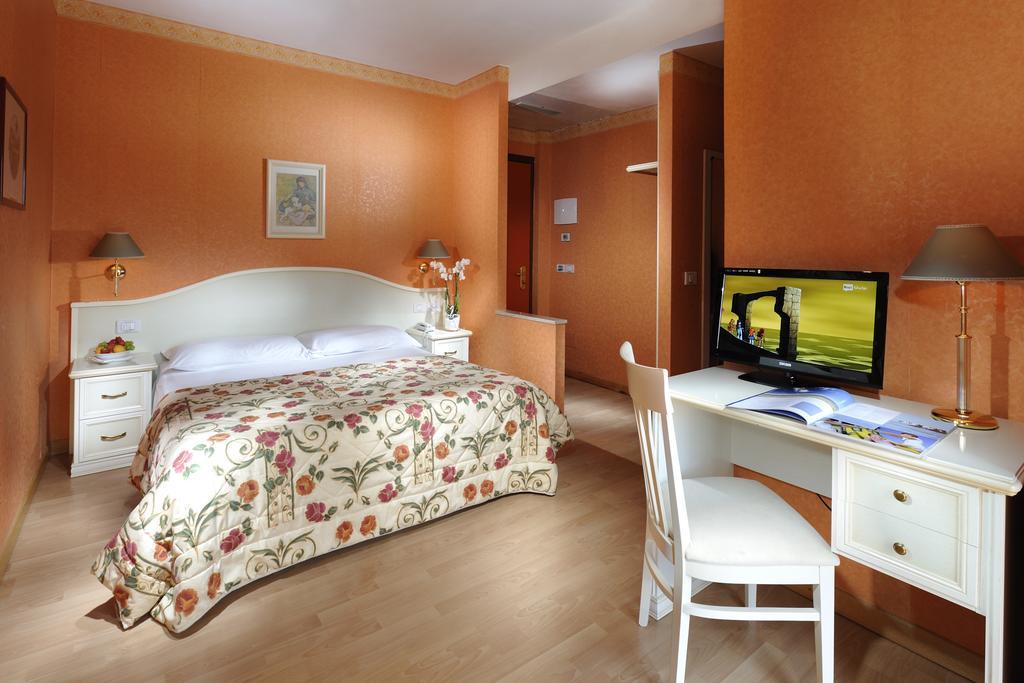 Hotel Jasminum Bibione Esterno foto