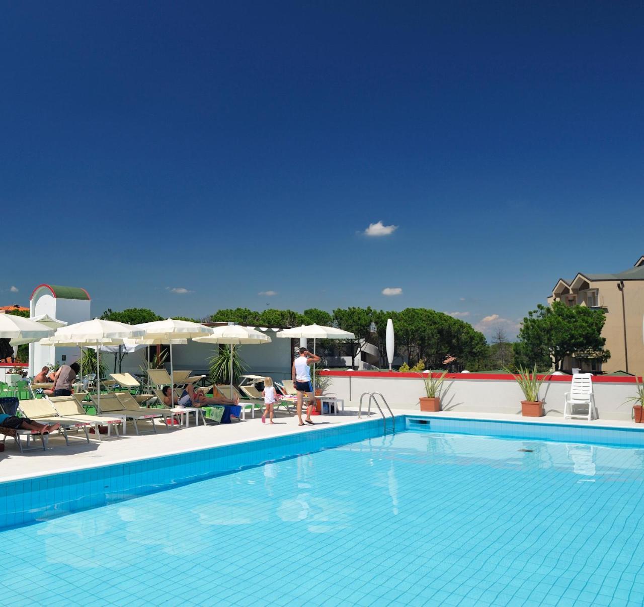 Hotel Jasminum Bibione Esterno foto